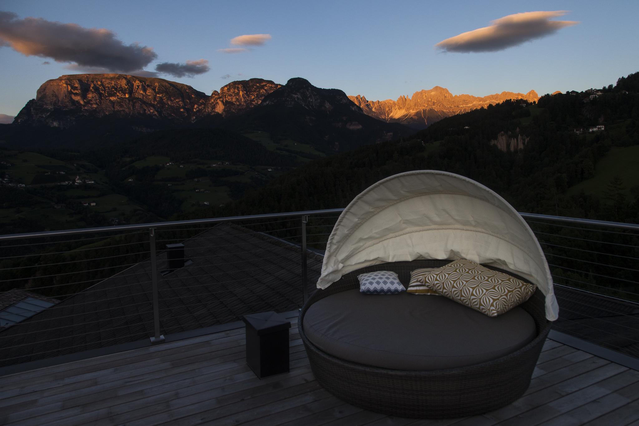 Dachterrasse Abendrot Dolomiten