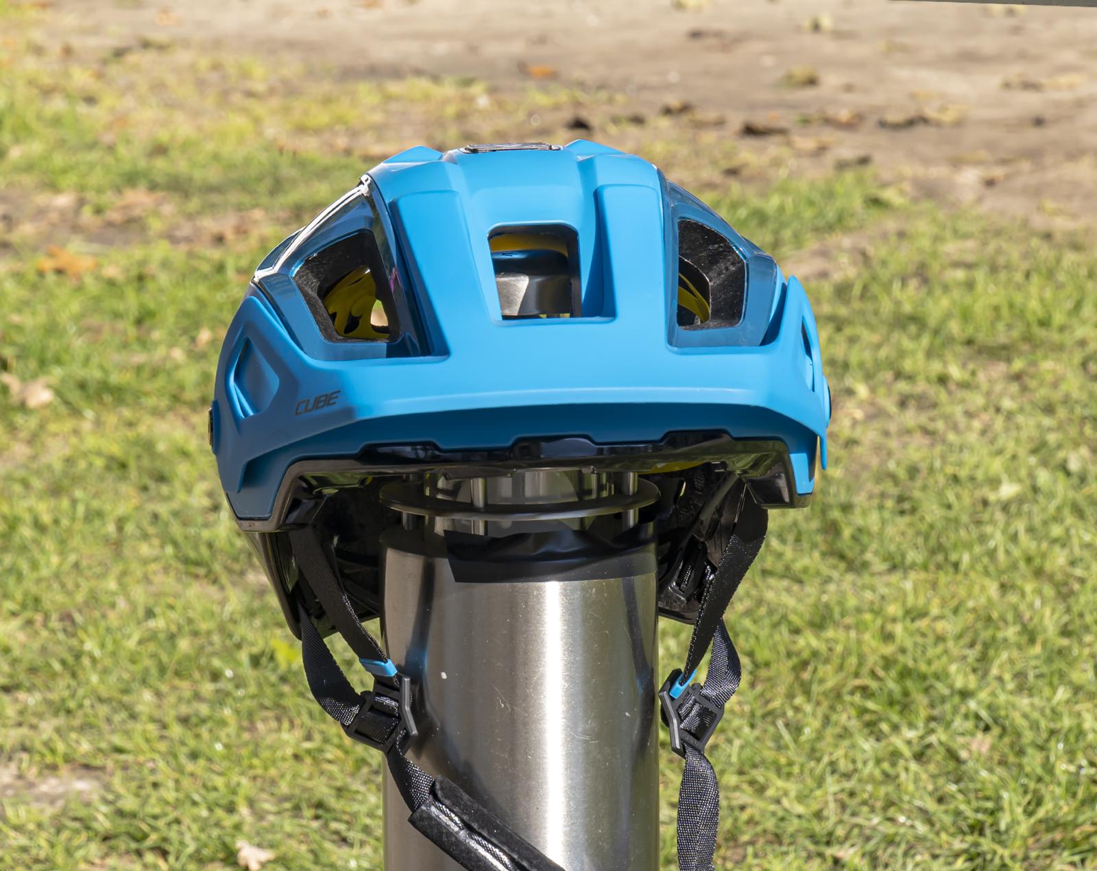 Test Cube Strover Helm und Acid HPA 2000 Lampe